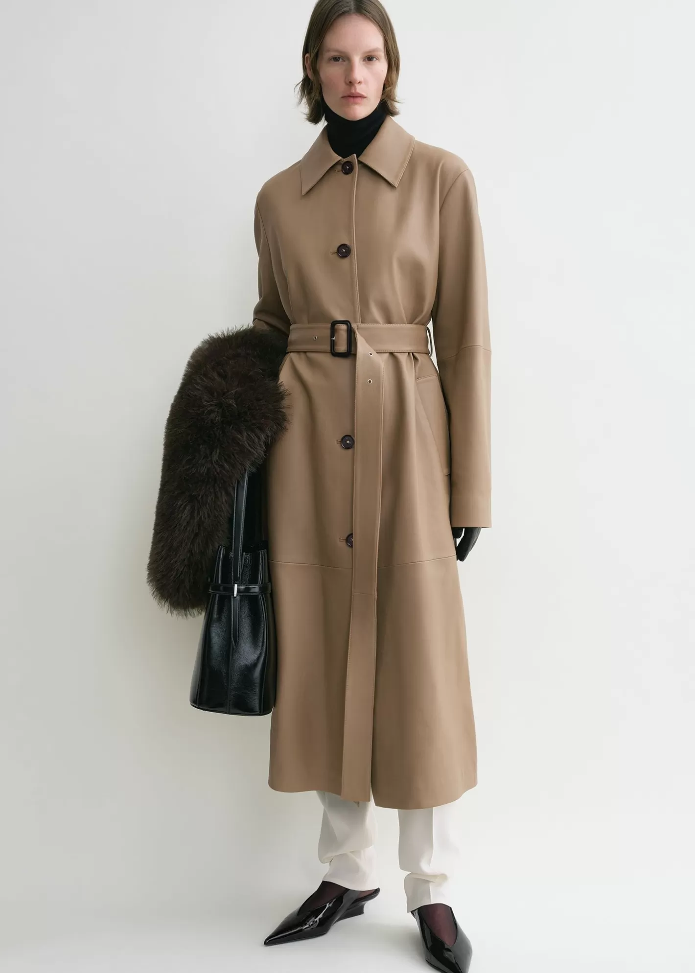 Outerwear>TOTEME Belted leather coat truffle