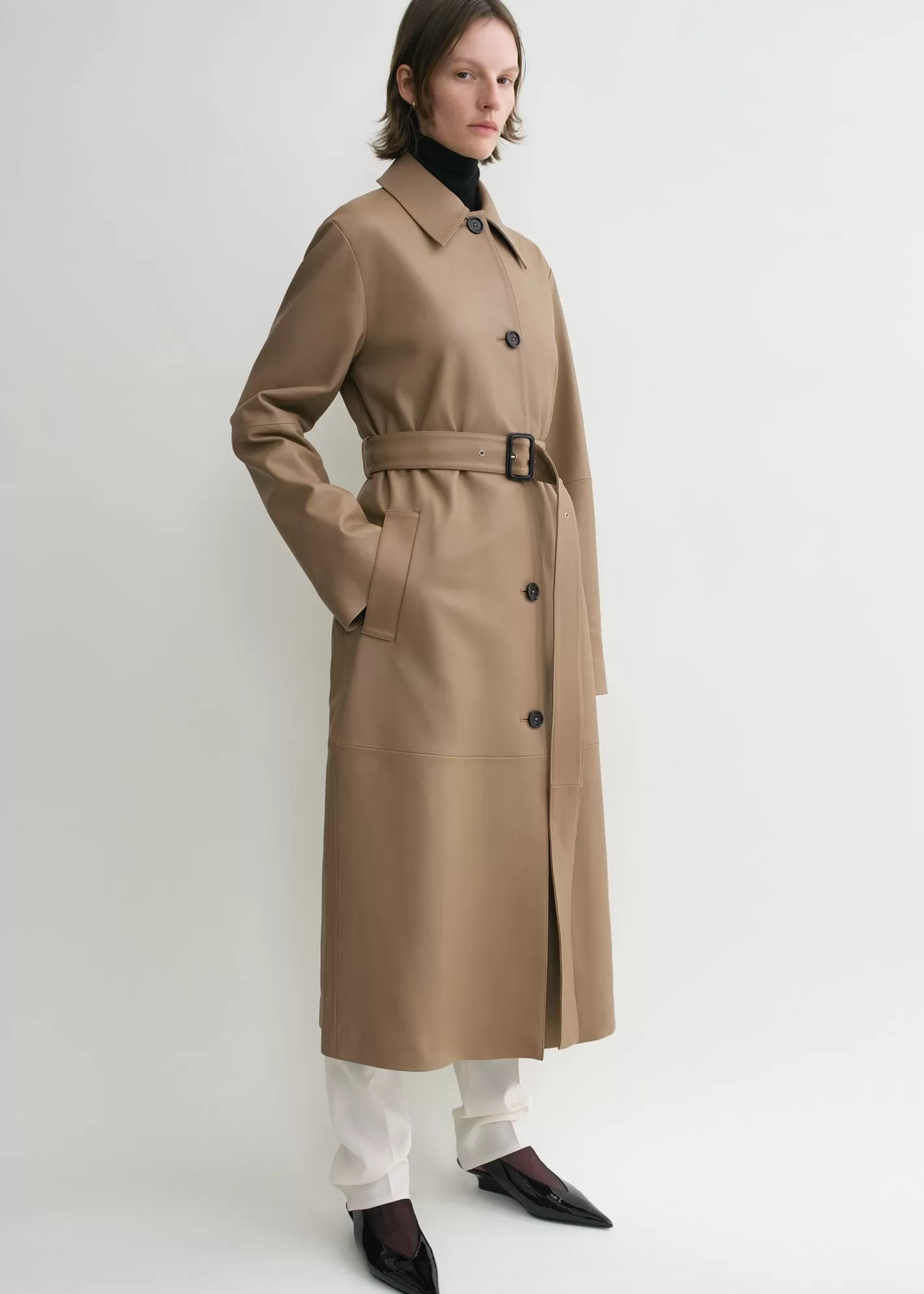 Outerwear>TOTEME Belted leather coat truffle