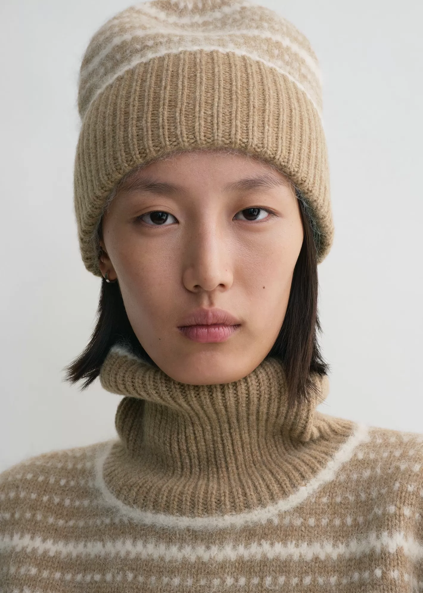 Hats & Gloves>TOTEME Contrast-edge beanie soft camel softcamel