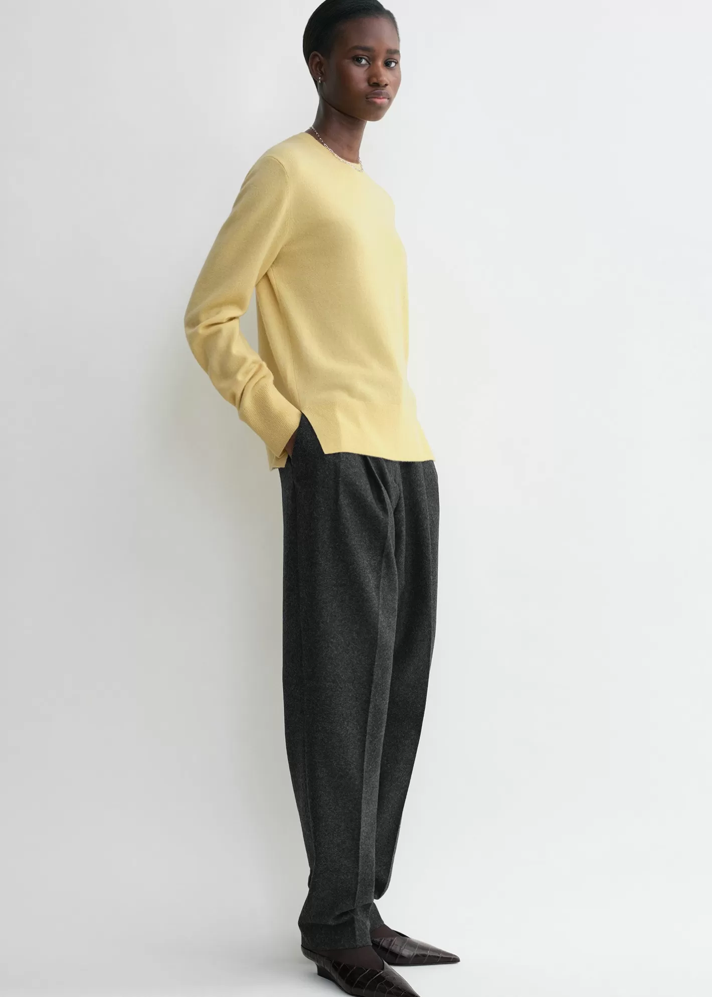 Knits & Sweaters>TOTEME Crew-neck cashmere knit soft yellow softyellow