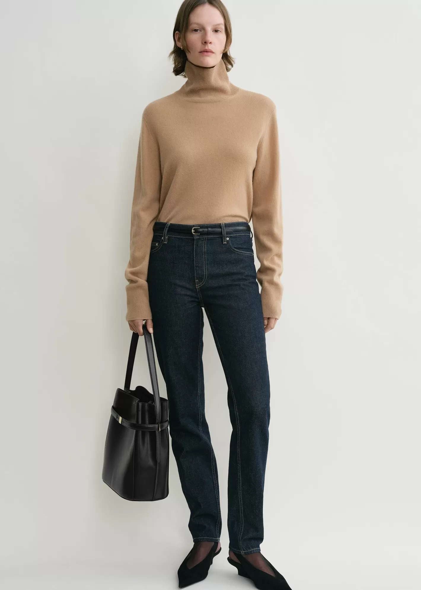 Knits & Sweaters>TOTEME Cropped turtleneck camel