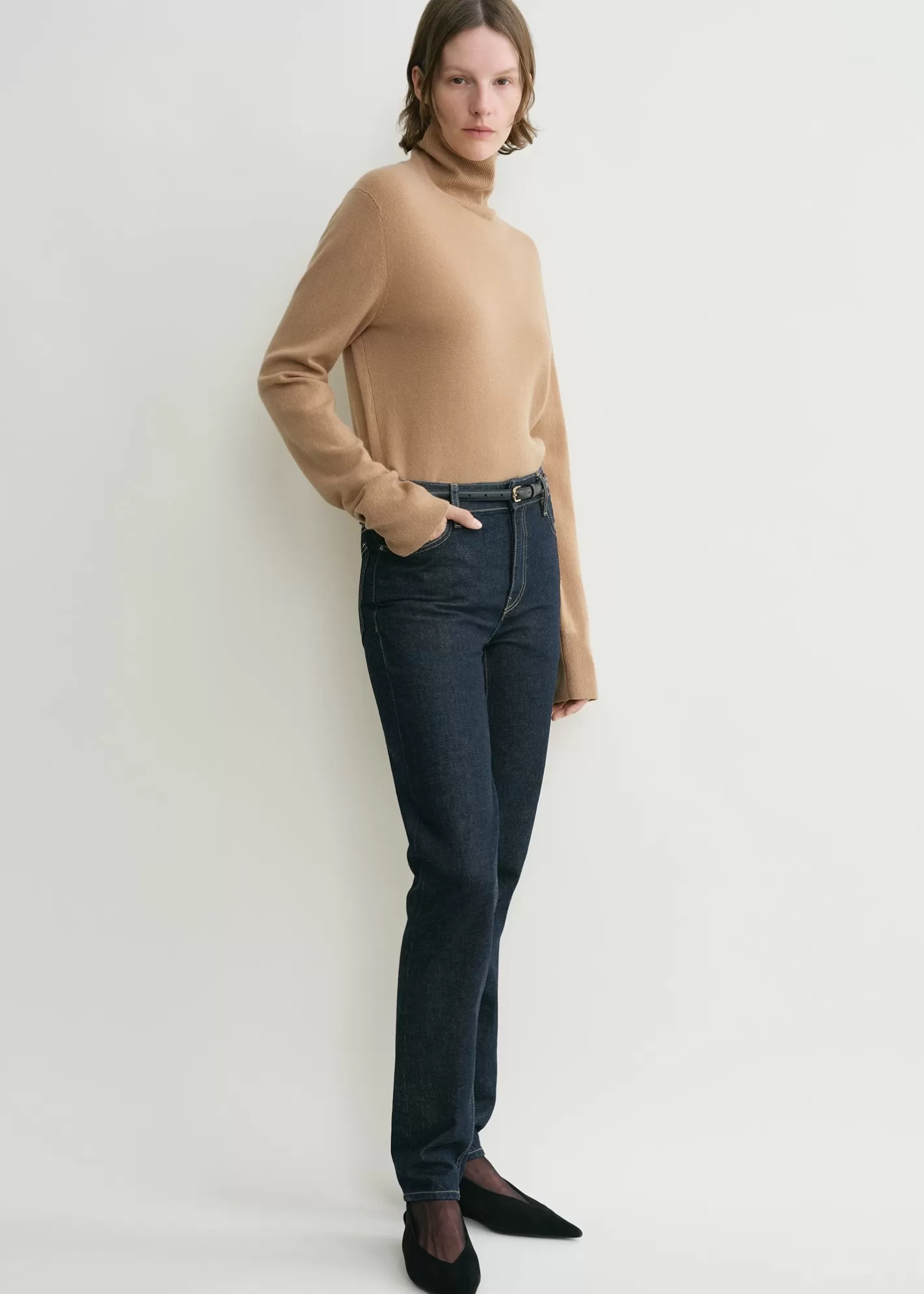 Knits & Sweaters>TOTEME Cropped turtleneck camel