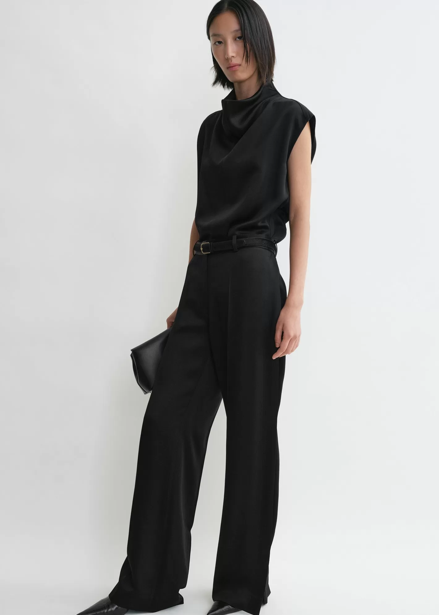 Trousers & Shorts>TOTEME Cuff-slit trousers black