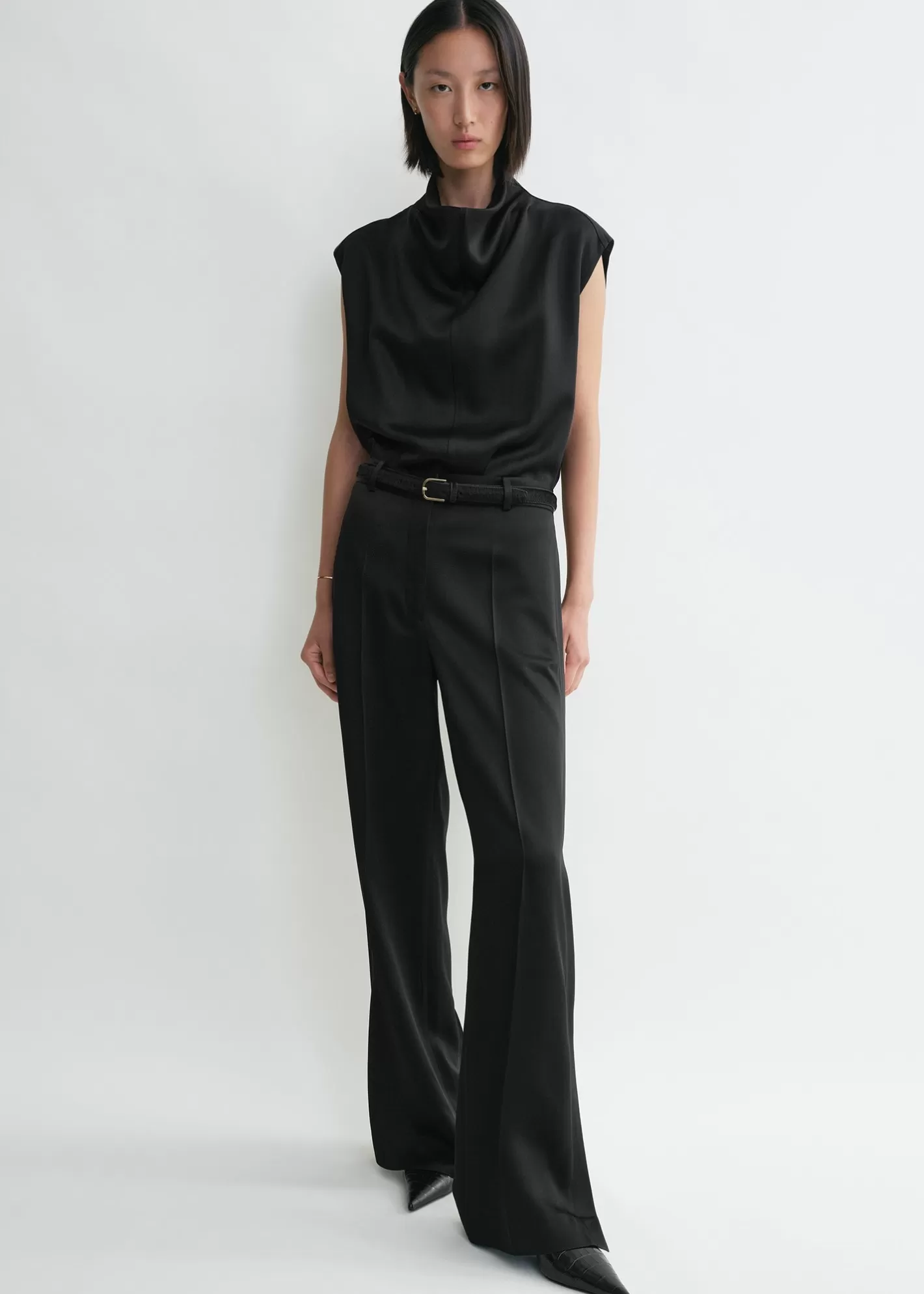 Trousers & Shorts>TOTEME Cuff-slit trousers black