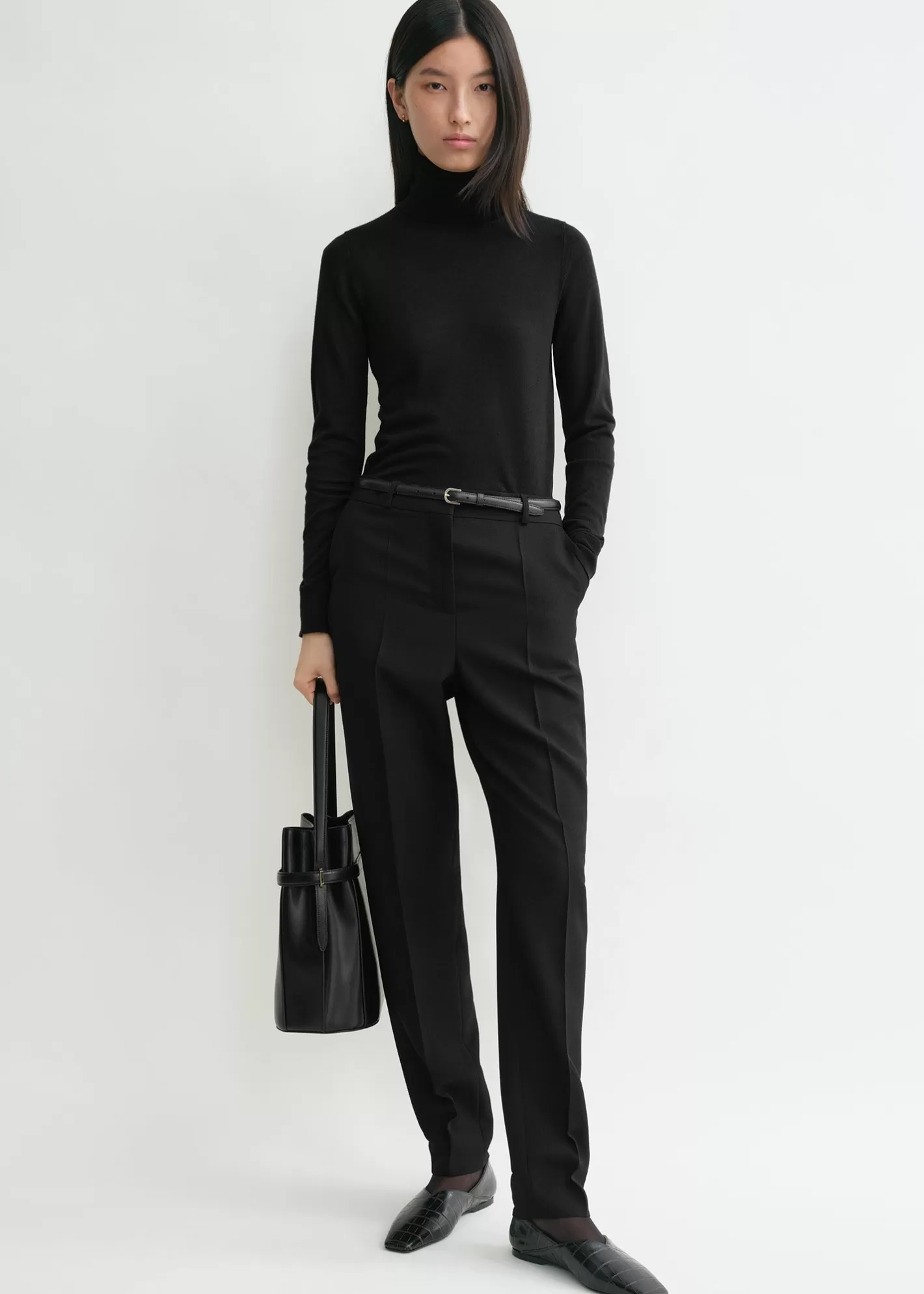 Knits & Sweaters>TOTEME Fine turtleneck black