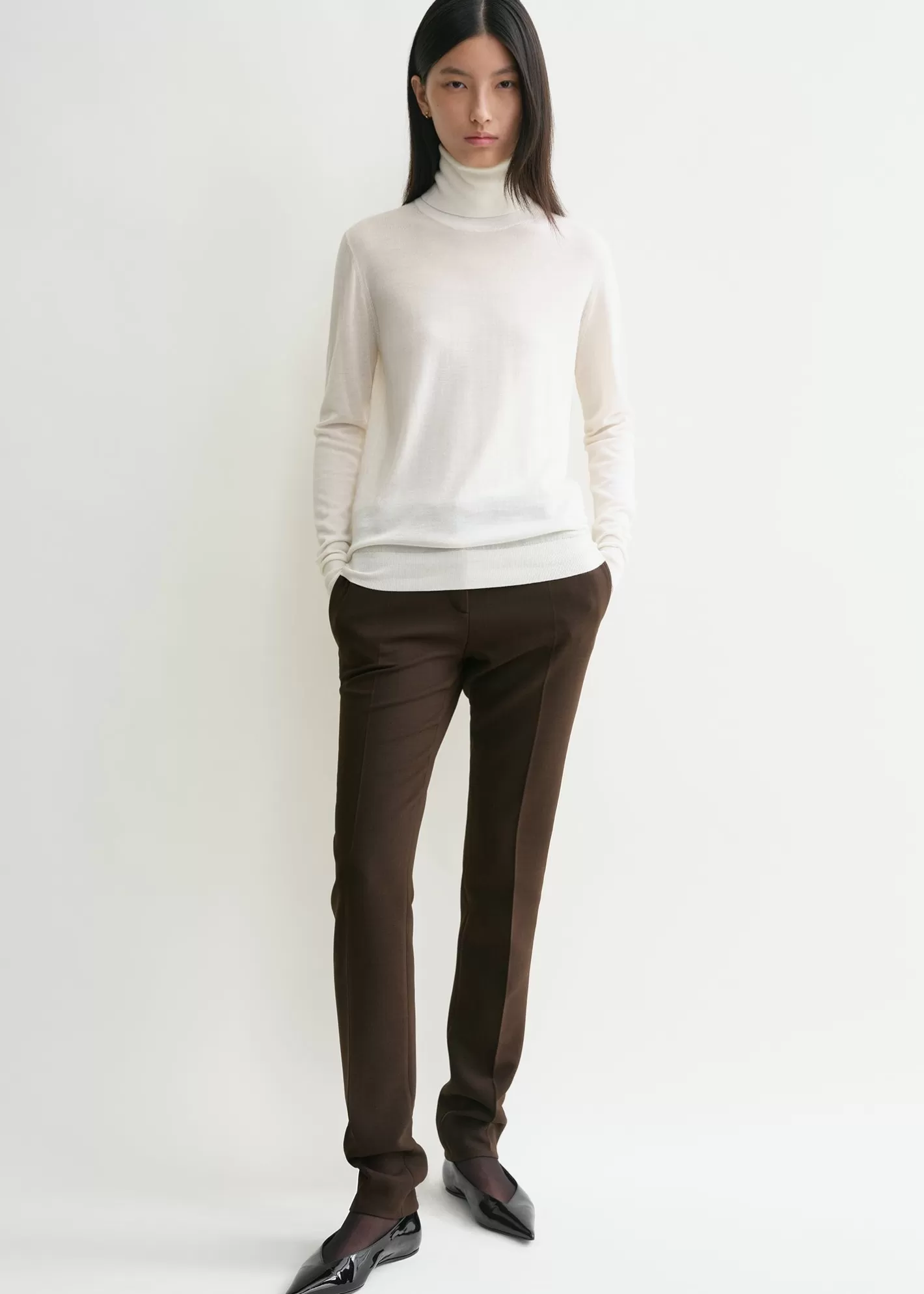 Knits & Sweaters>TOTEME Fine turtleneck off-white