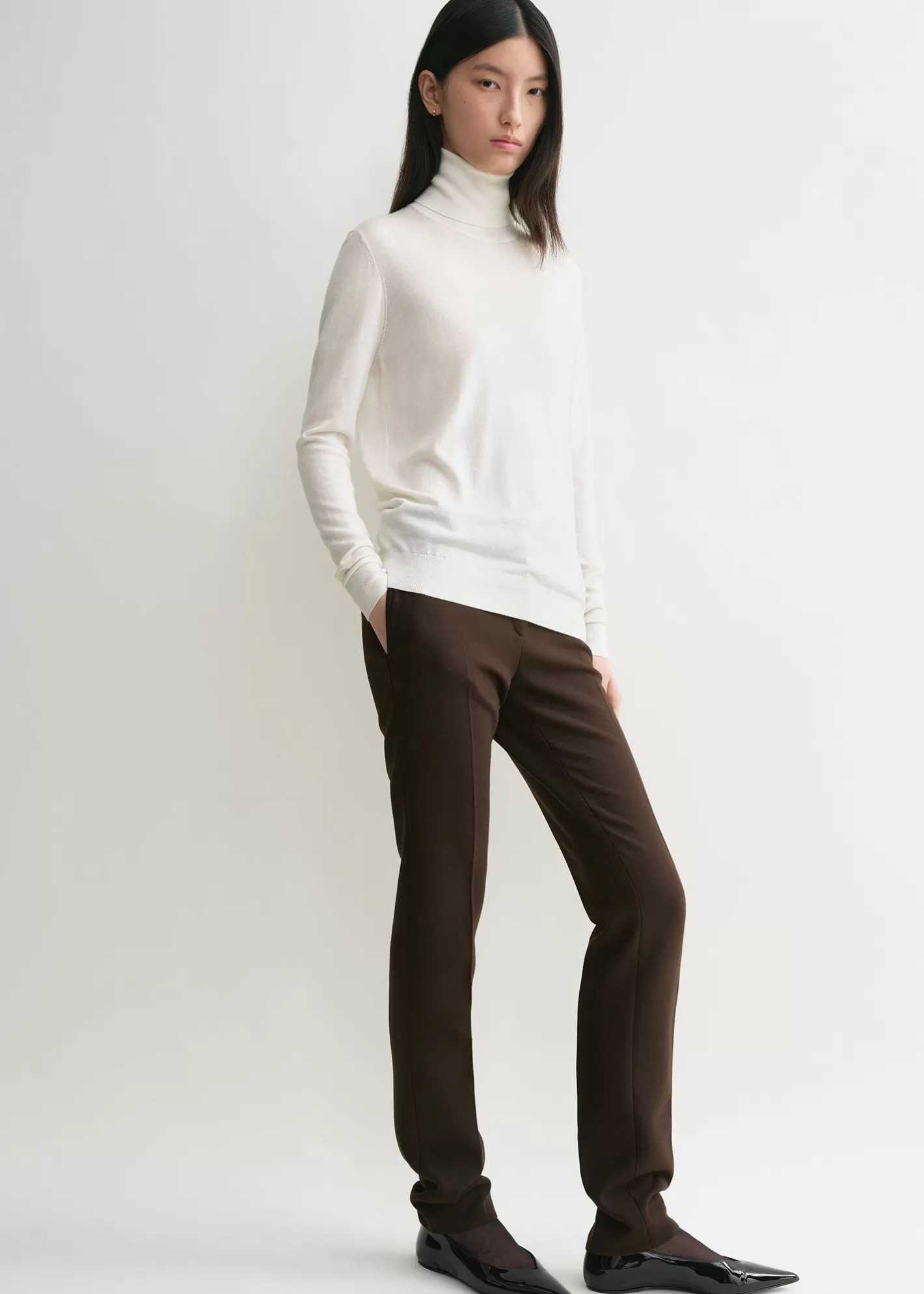 Knits & Sweaters>TOTEME Fine turtleneck off-white