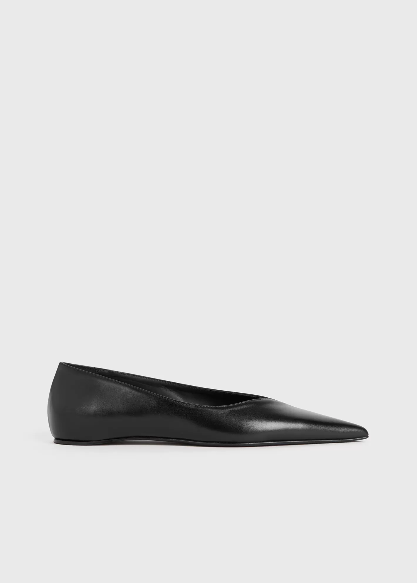 Shoes>TOTEME Leather asymmetric ballerinas Black