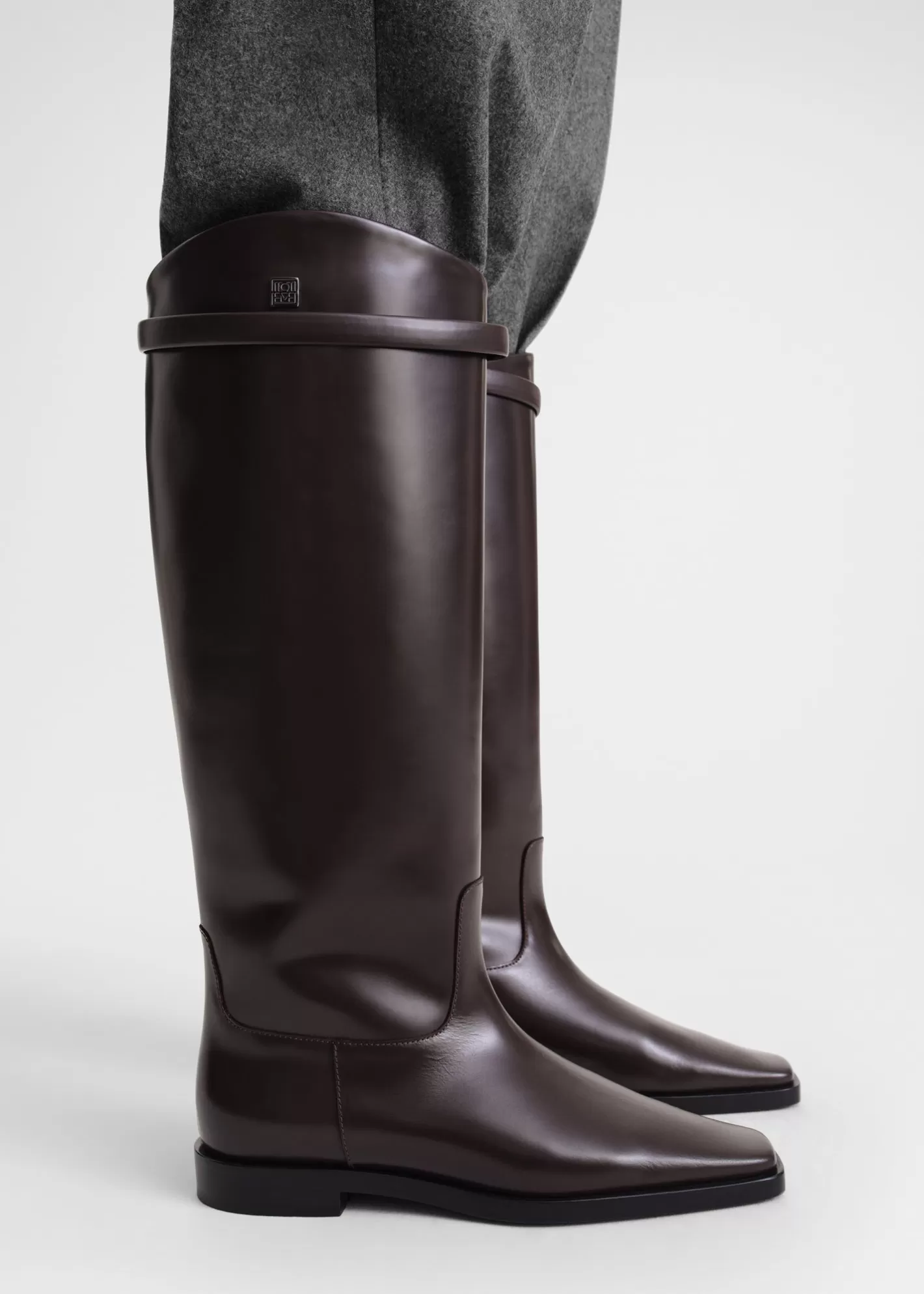 Shoes>TOTEME Leather riding boots Coffee