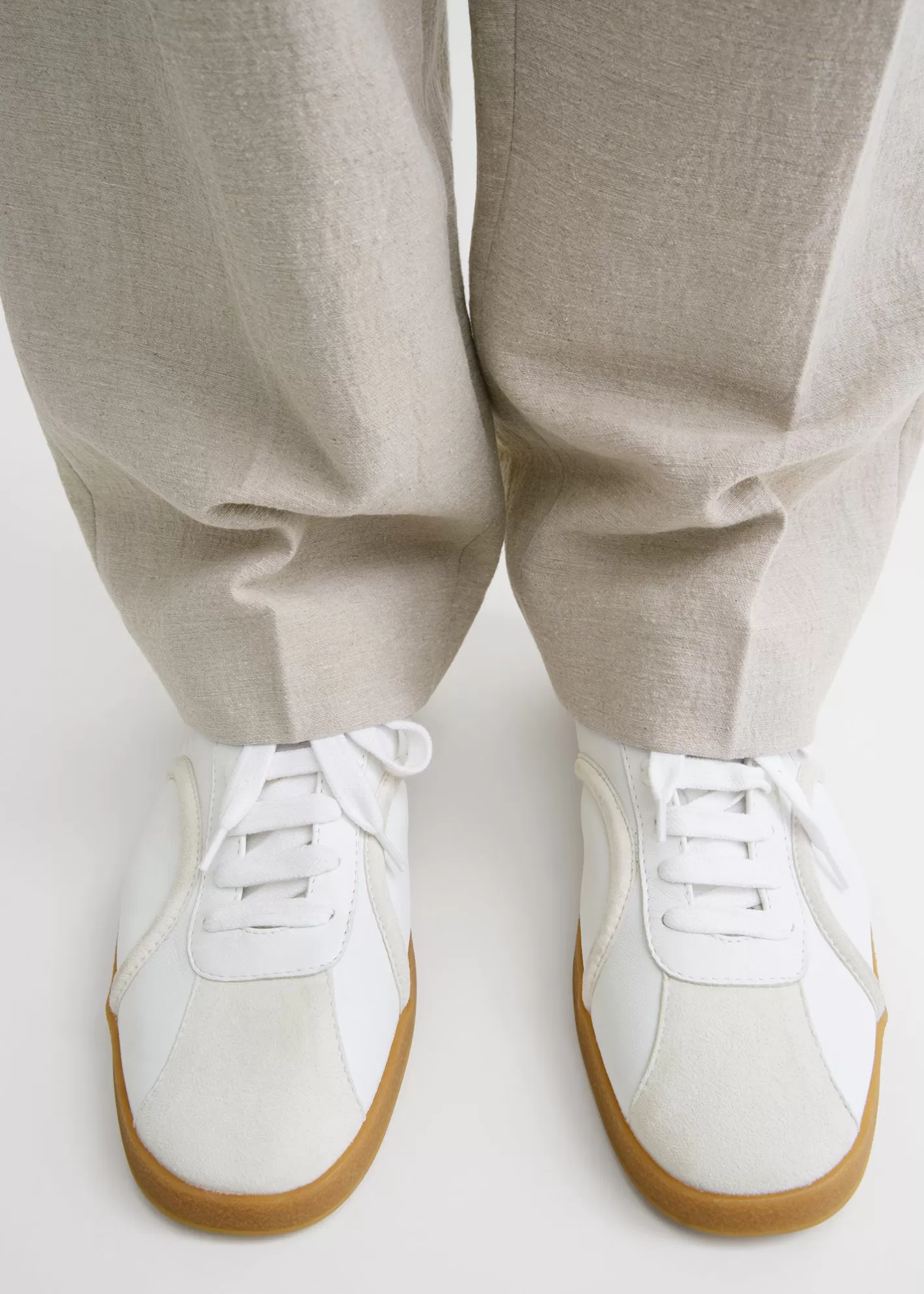 Shoes>TOTEME Leather sneakers Off-white