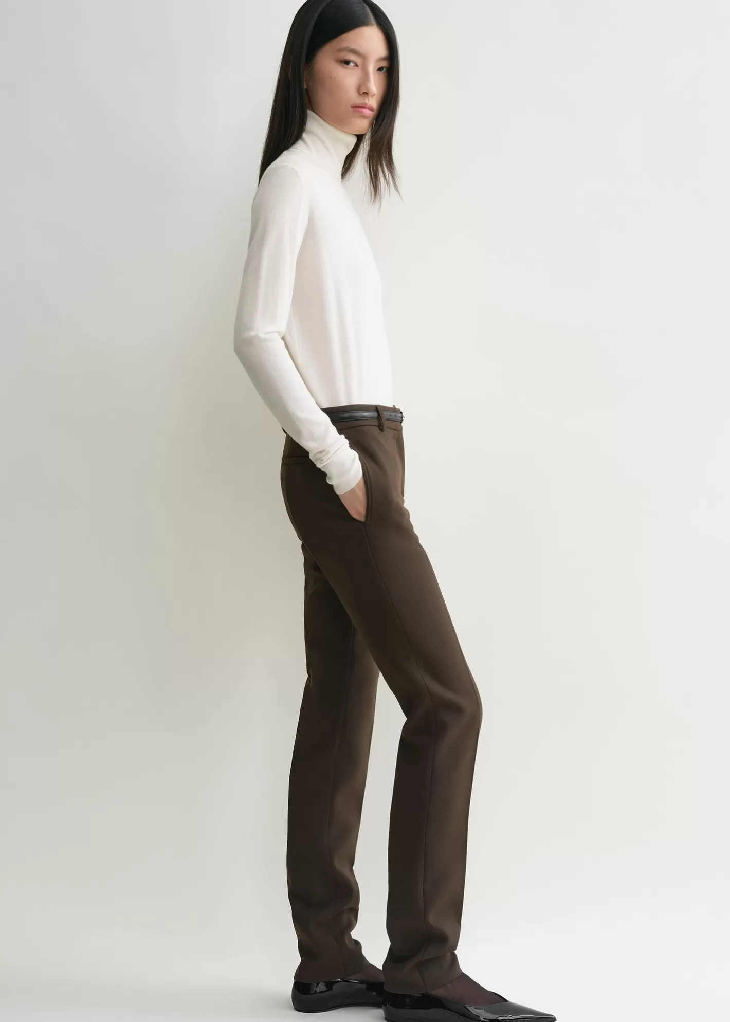 Trousers & Shorts>TOTEME Low-waist slim trousers bark