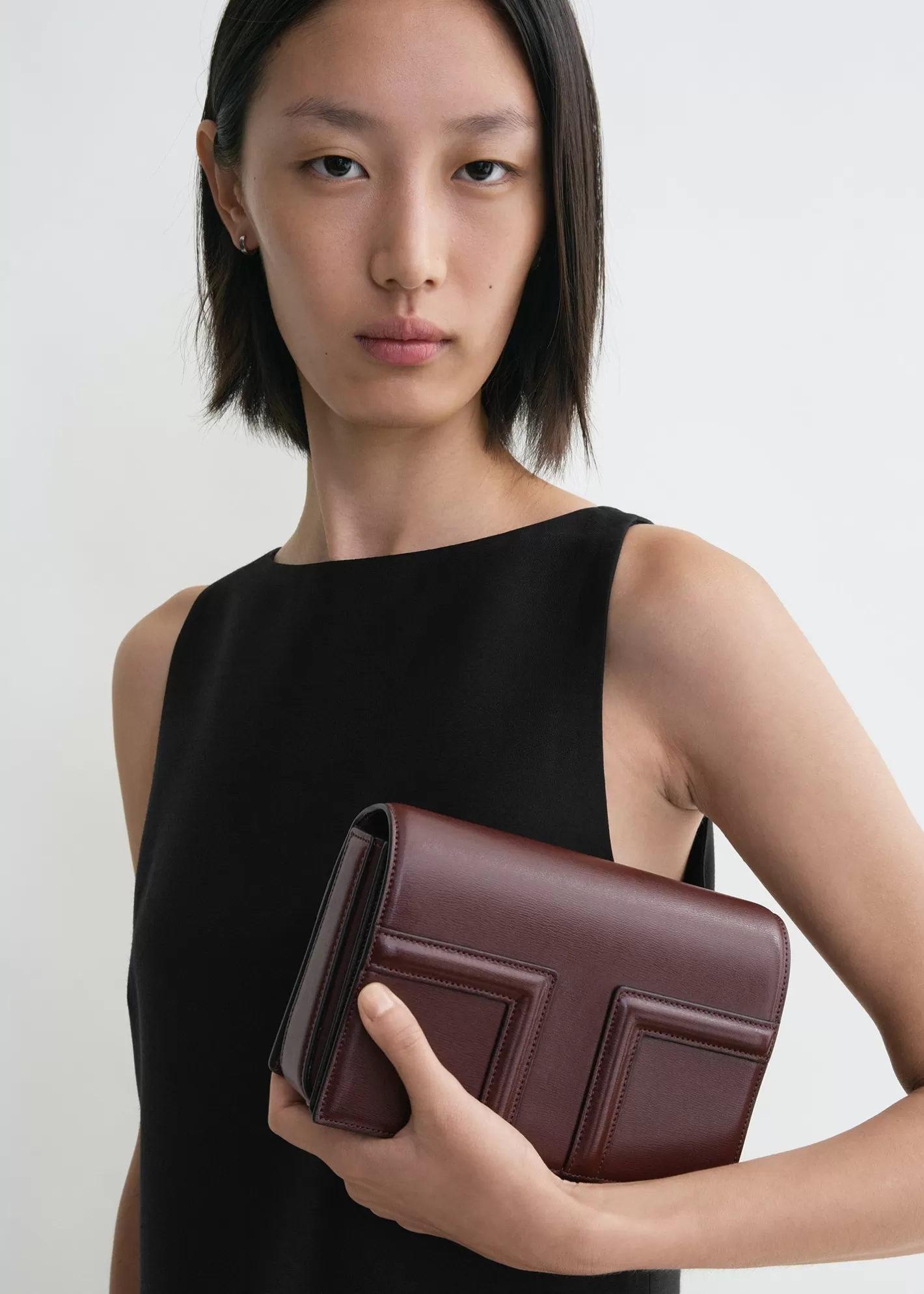 T-flap Bags>TOTEME Mini t-flap leather bag bordeaux