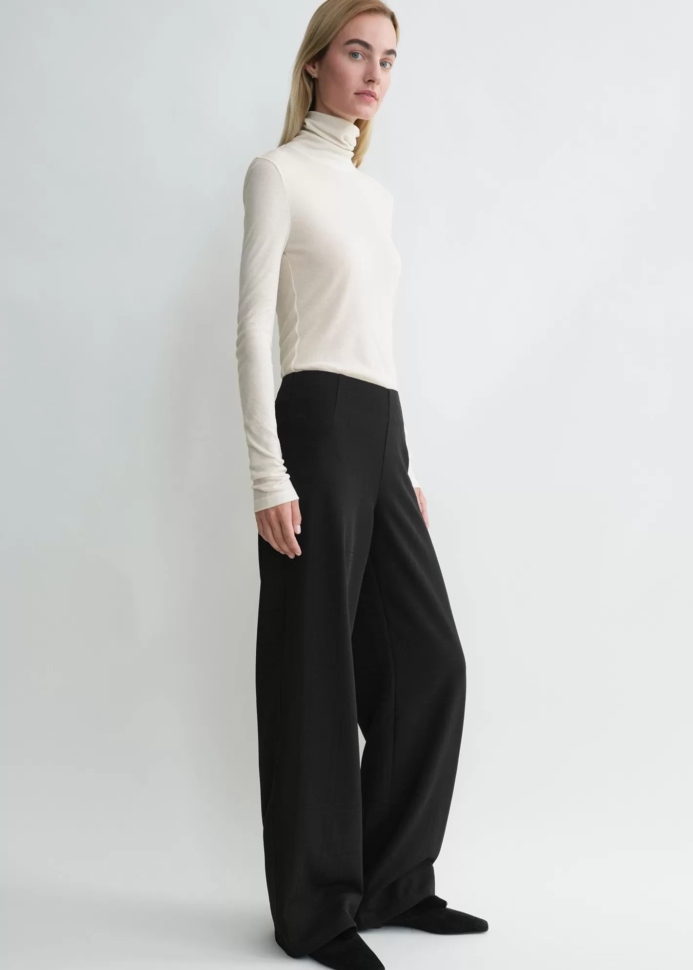 Trousers & Shorts>TOTEME Monogram cady trousers black