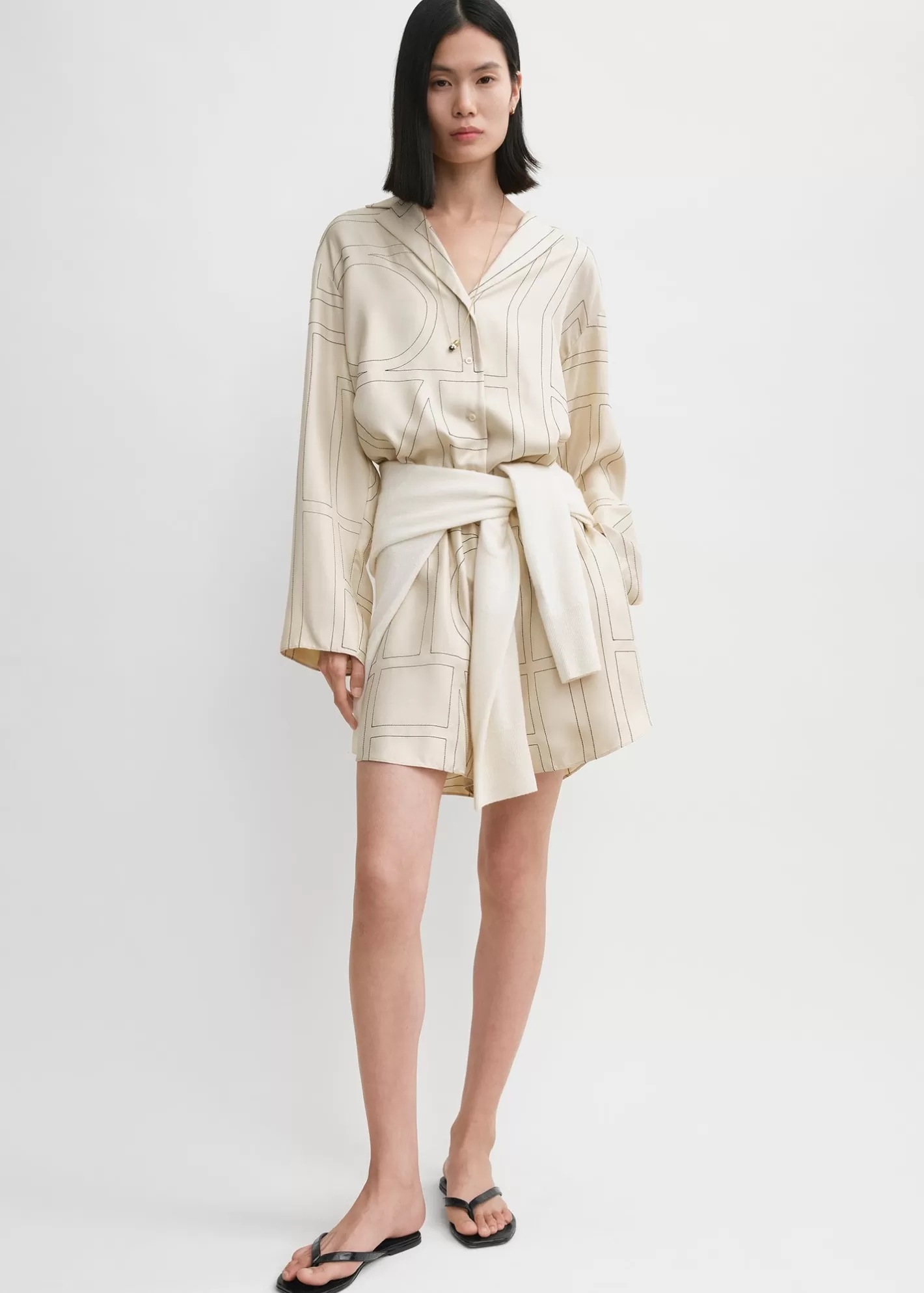 Trousers & Shorts>TOTEME Monogram silk pj shorts ivory Ivorymonogram