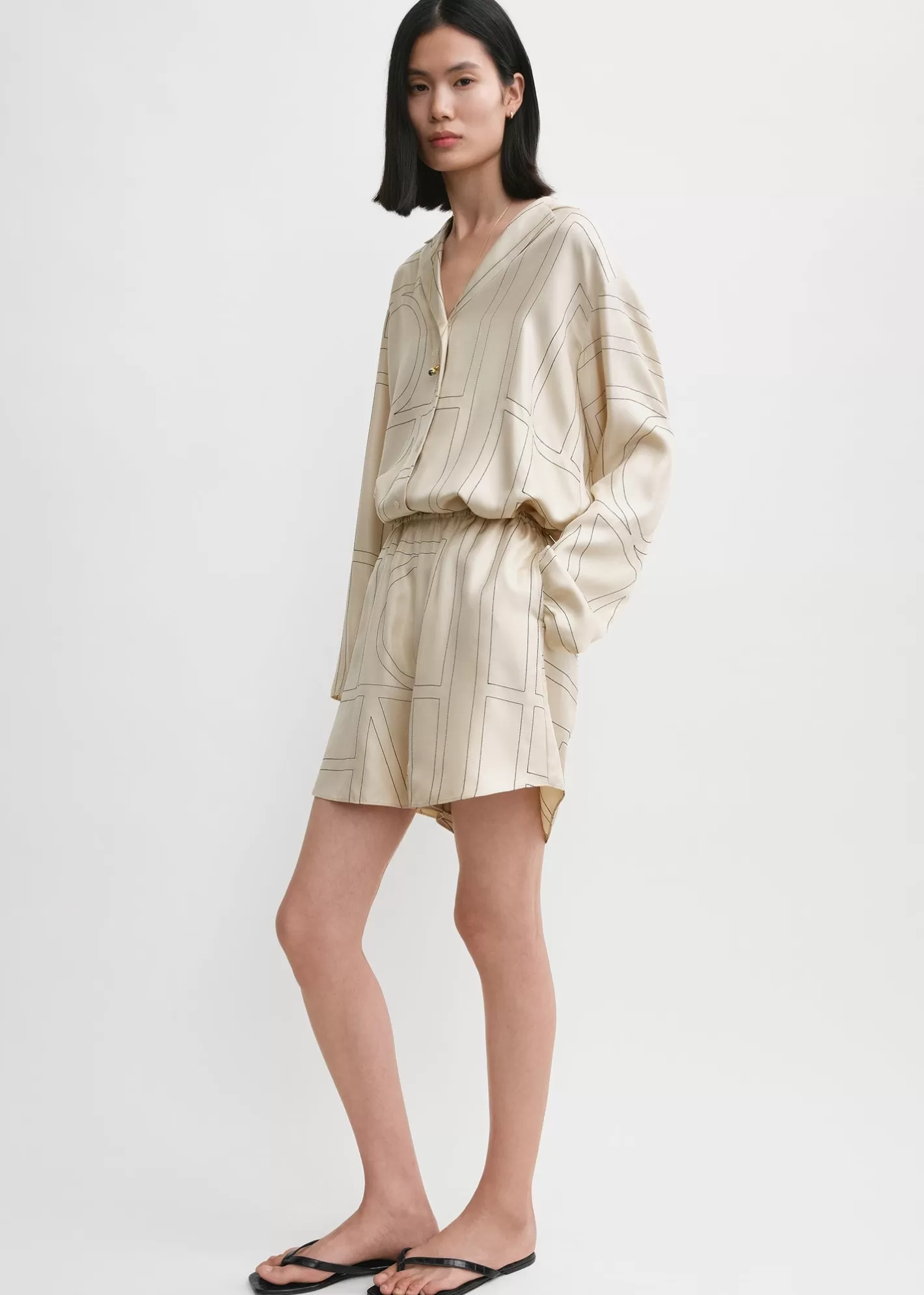 Trousers & Shorts>TOTEME Monogram silk pj shorts ivory Ivorymonogram