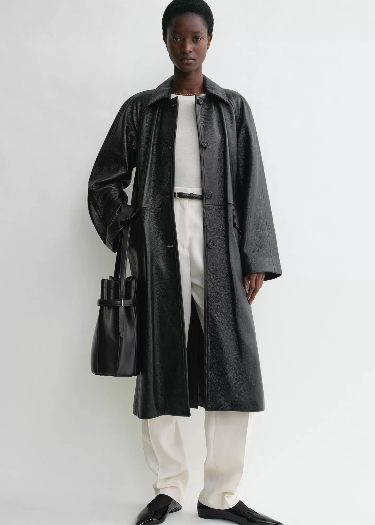 Outerwear>TOTEME Raglan-sleeve leather coat Black