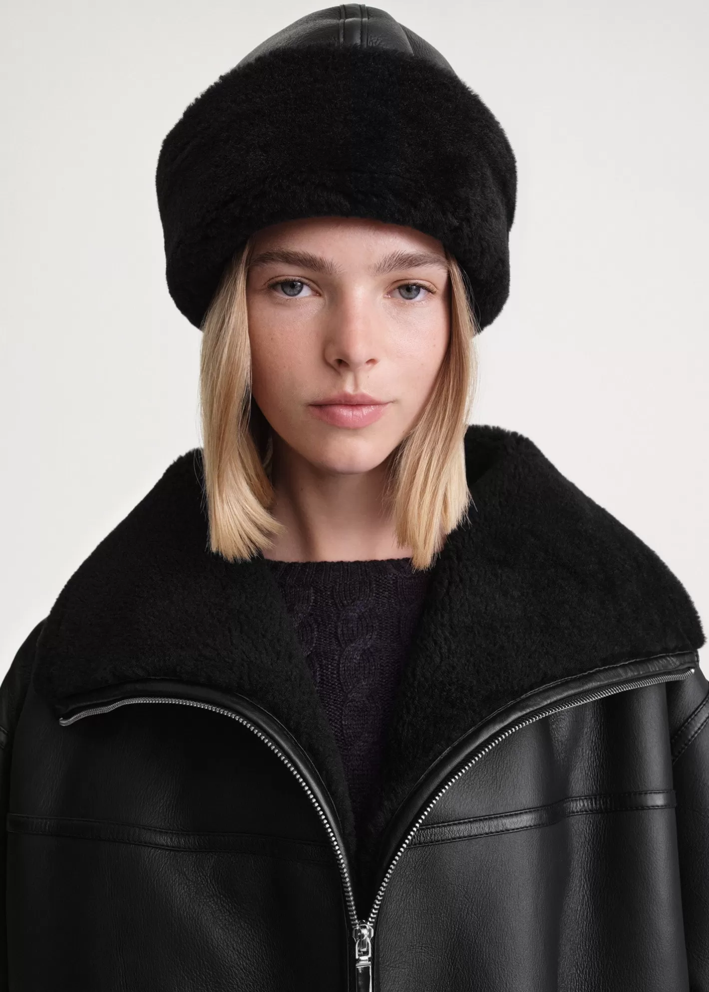 Hats & Gloves>TOTEME Shearling winter hat Black