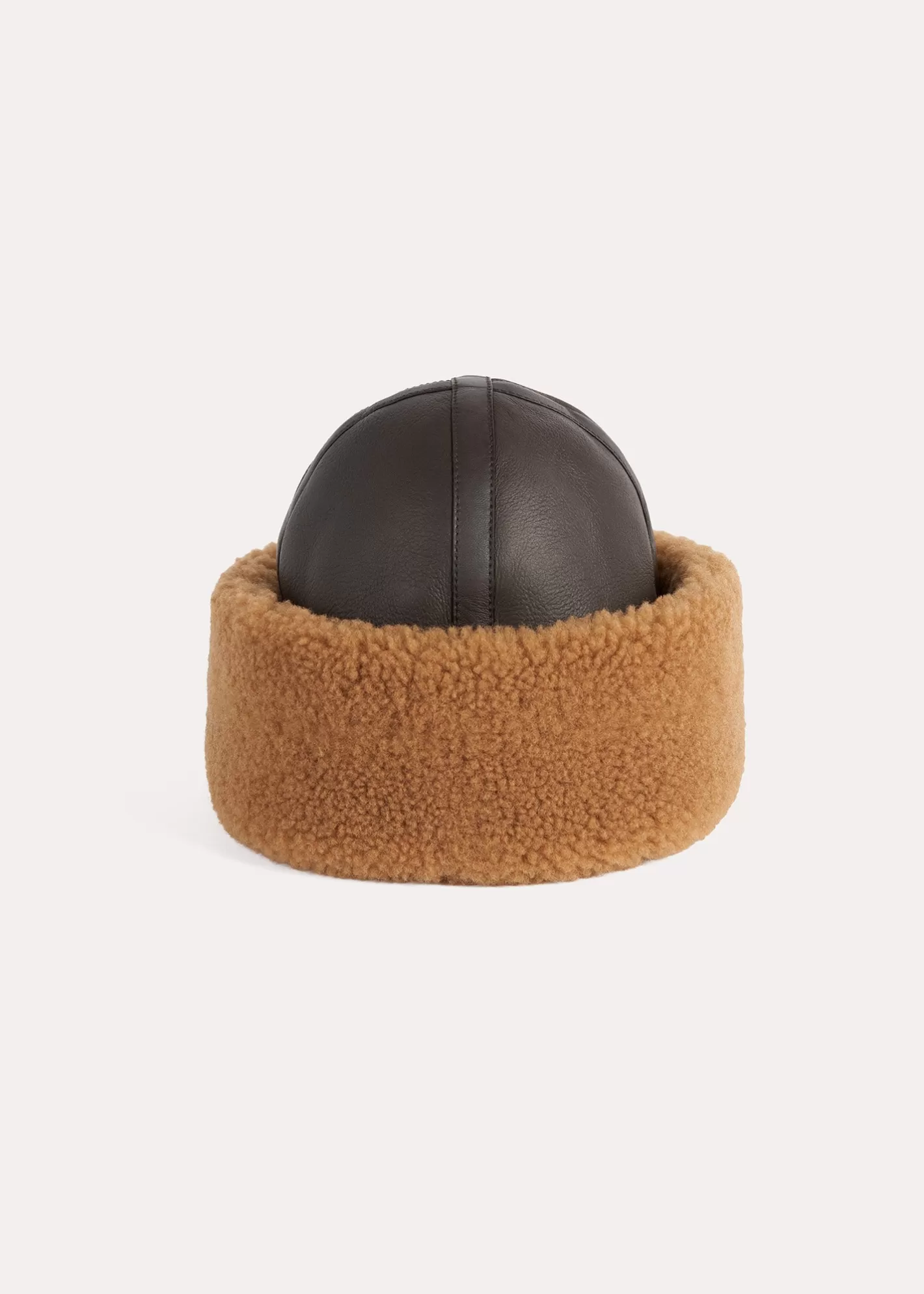 Hats & Gloves>TOTEME Shearling winter hat Chocolate