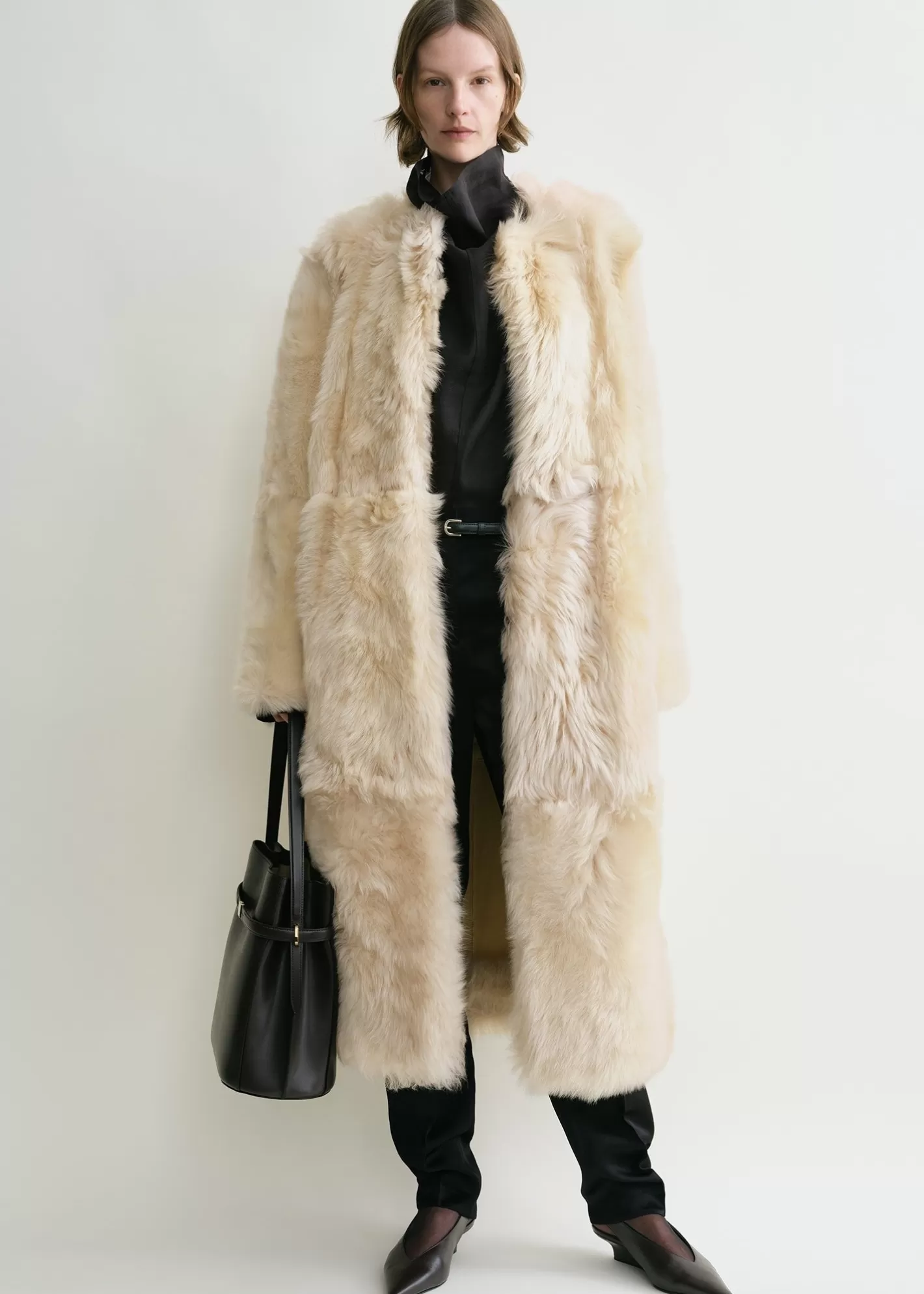 Outerwear>TOTEME Silky shearling coat eggnog