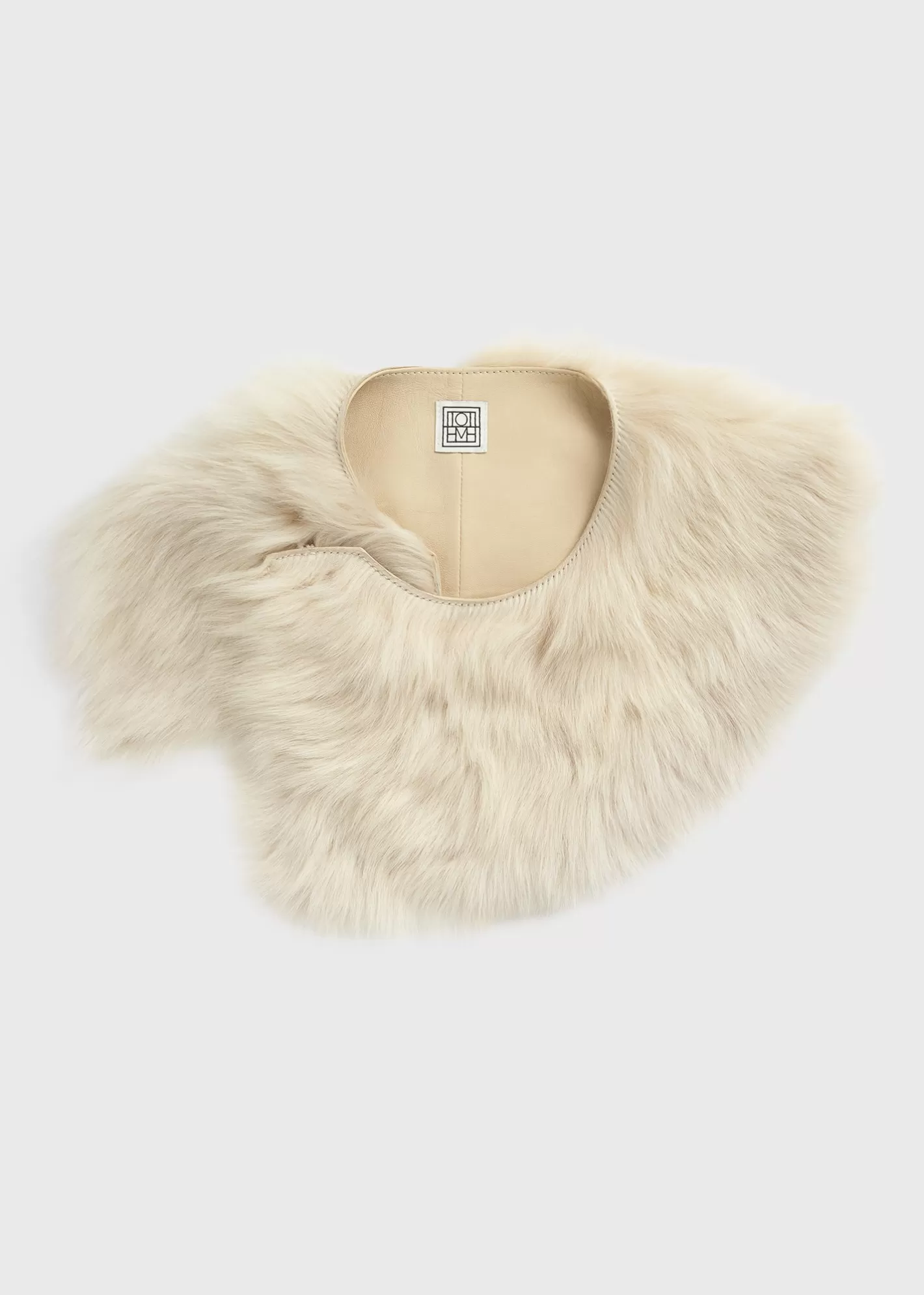 Scarves>TOTEME Silky shearling collar cream