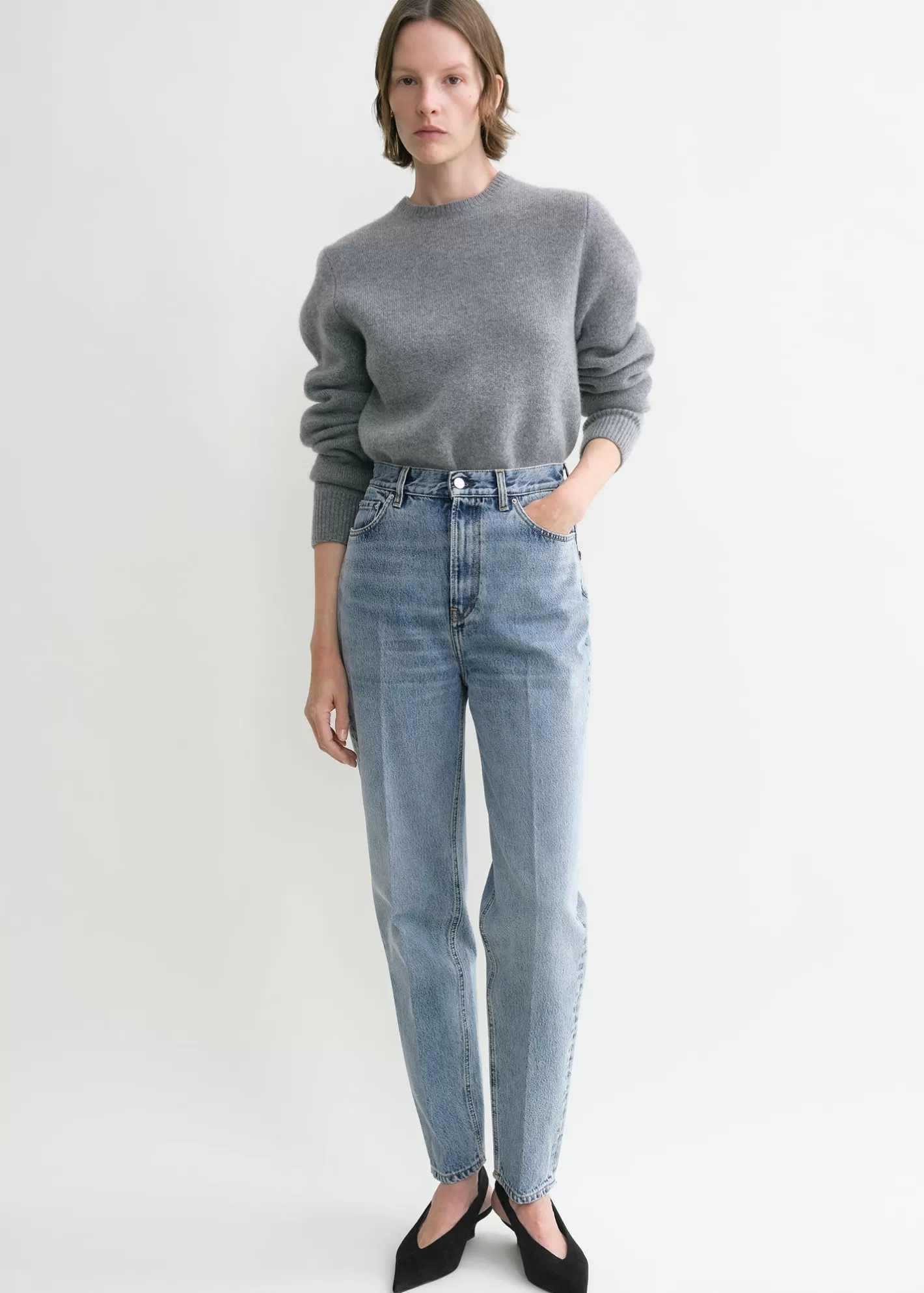 Relaxed>TOTEME Tapered leg denim worn blue Wornblue