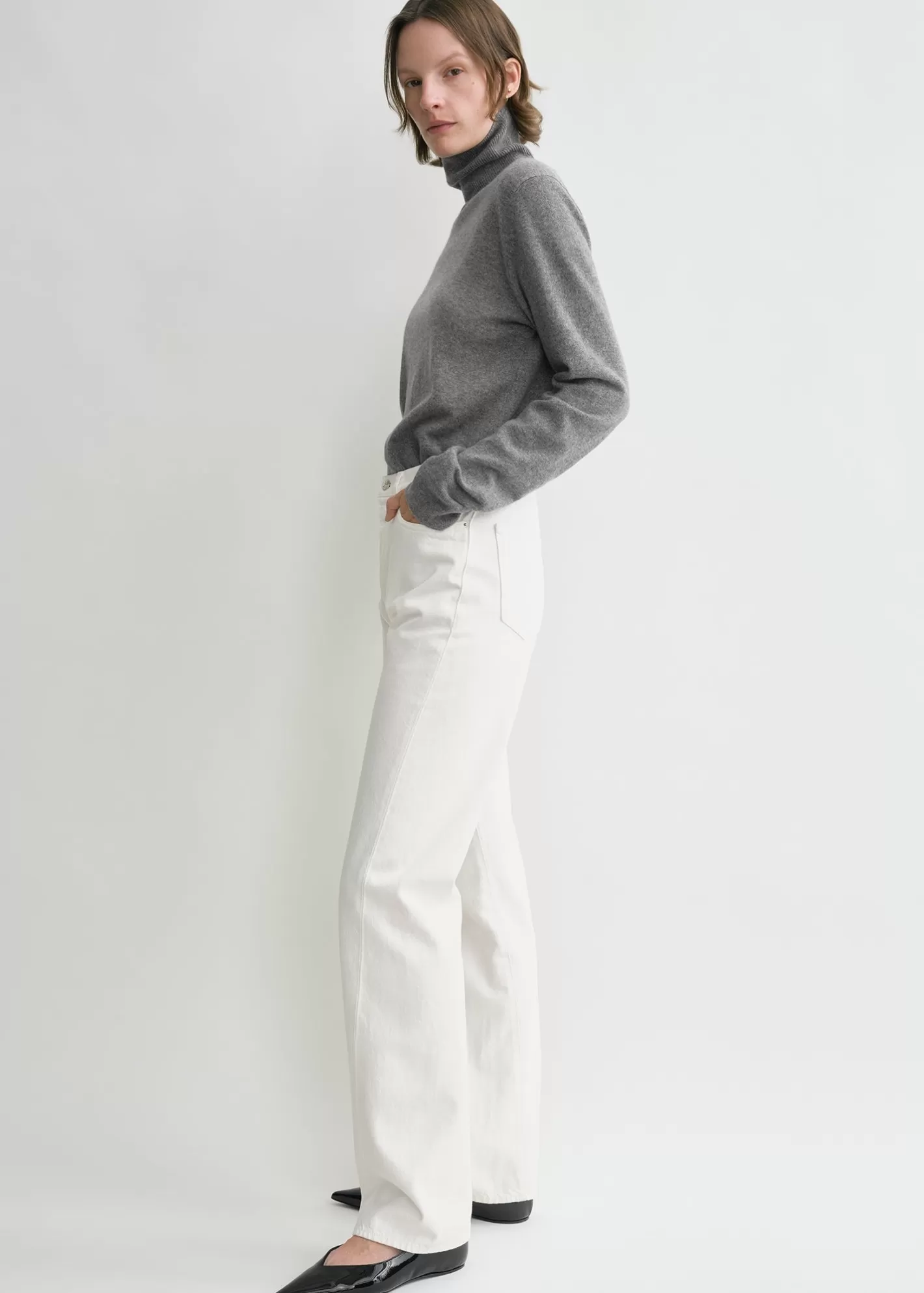 Relaxed>TOTEME Twisted seam denim full length Off-White