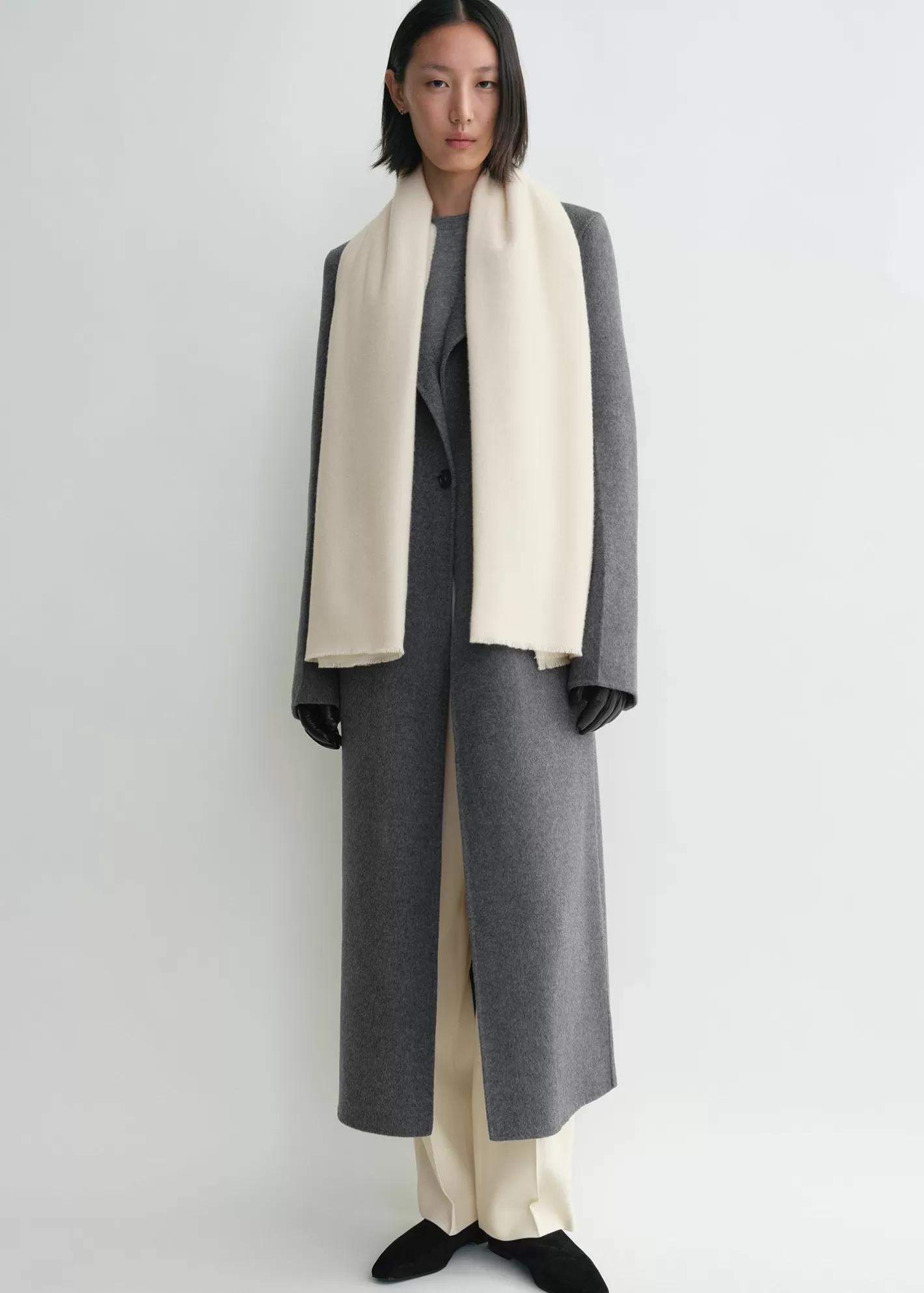 Scarves>TOTEME Wide classic wool scarf ivory