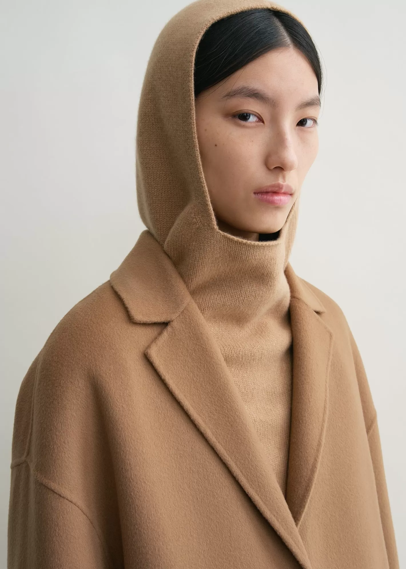 Scarves>TOTEME Wool cashmere hoodie bib camel